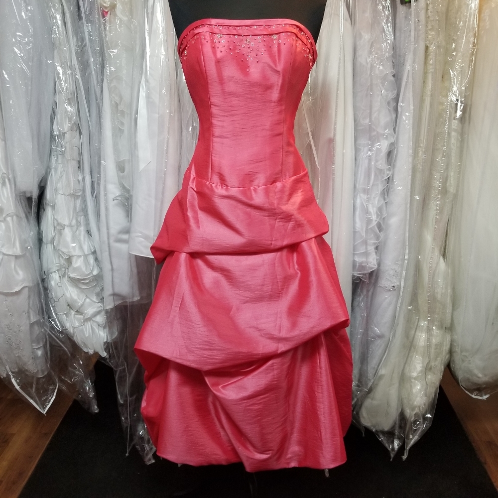 Dark Coral Bubble Hem Tea Dress